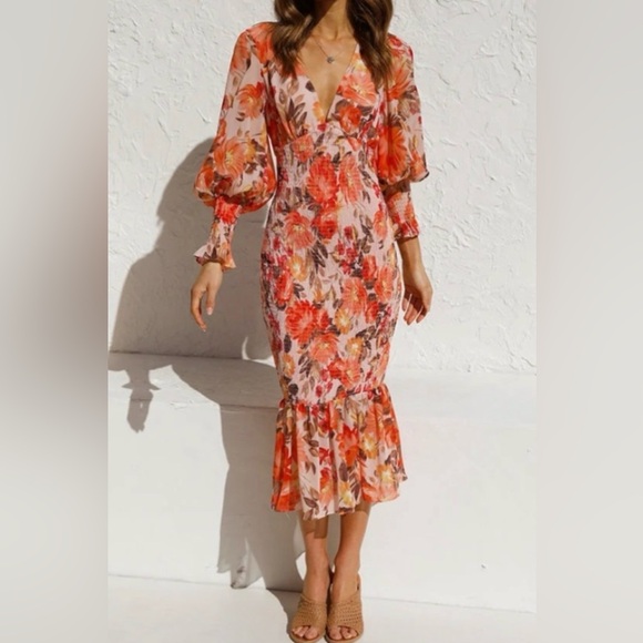 Dresses & Skirts - Floral Smocked V-Neck Midi Dress